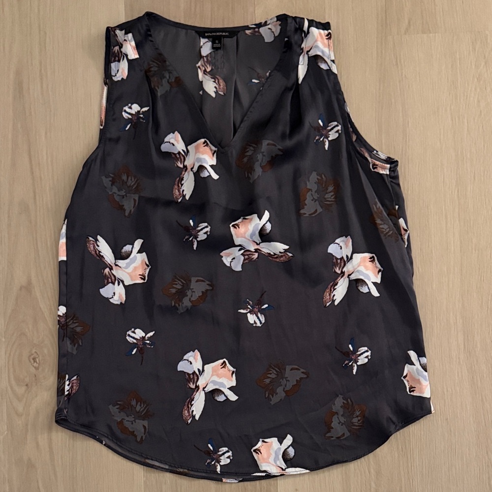 Banana Republic Floral Pleated Drapey Tank